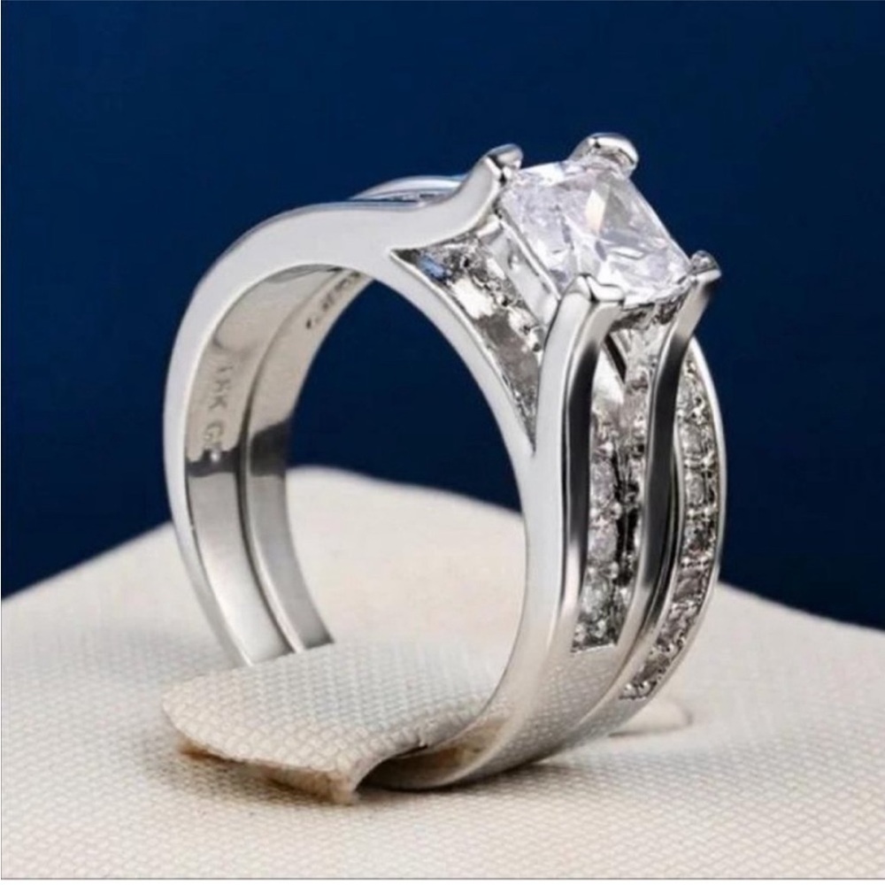 Princess Cut Bridal FiNAL DROP Fashion Jewelry will not Tarnish or Fade - Picture 2 of 8